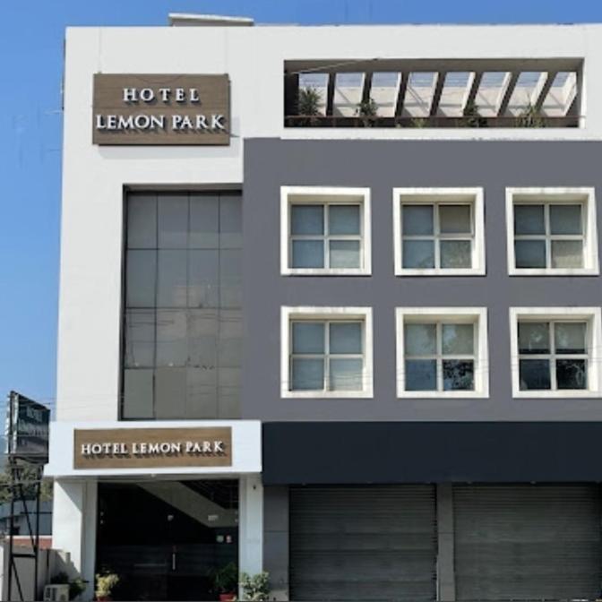 Hotel Lemon Park Haldwāni Exterior foto